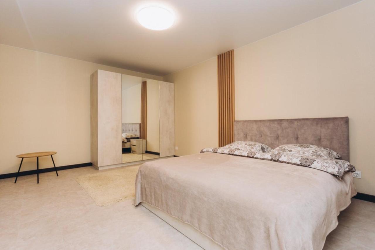 Vip Flat Lavina Проспект М Лушпи 2 Корп2 Lejlighed Sumy Eksteriør billede